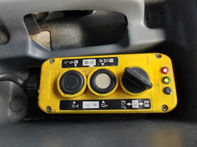 いすゞフォワードコンテナ専用車中型（4t）[写真27]