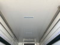 いすゞエルフ冷凍車（冷蔵車）小型（2t・3t）[写真13]