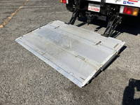 いすゞエルフ冷凍車（冷蔵車）小型（2t・3t）[写真18]