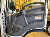 いすゞエルフ冷凍車（冷蔵車）小型（2t・3t）[写真31]