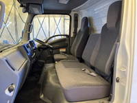 いすゞエルフ冷凍車（冷蔵車）小型（2t・3t）[写真33]