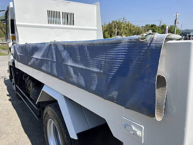 いすゞフォワードダンプ中型（4t）[写真17]