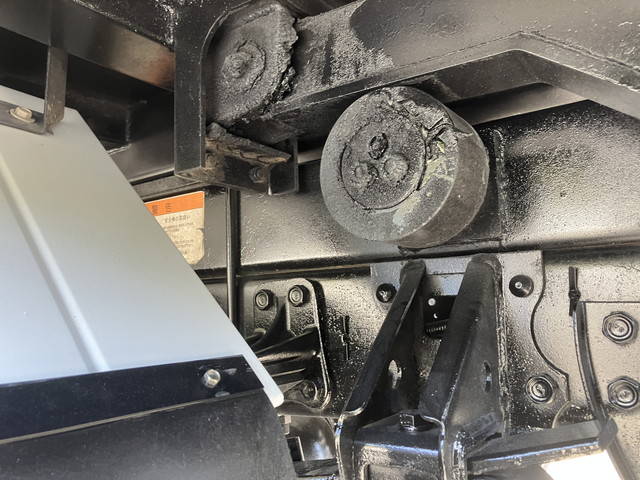 いすゞフォワードダンプ中型（4t）[写真26]