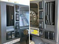 いすゞフォワードダンプ中型（4t）[写真37]