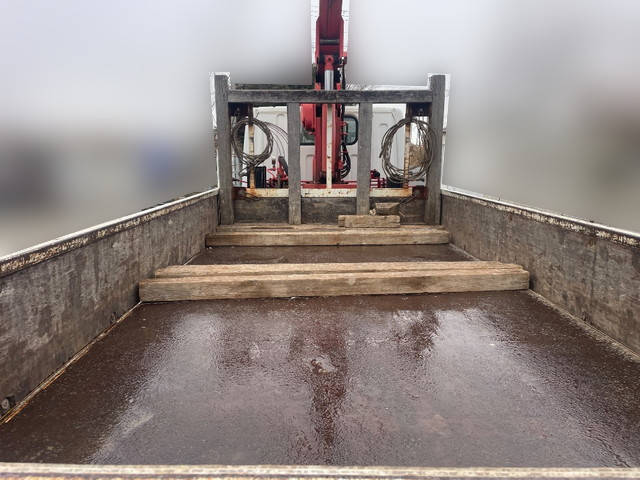 三菱ふそうキャンタークレーン4段小型（2t・3t）[写真03]