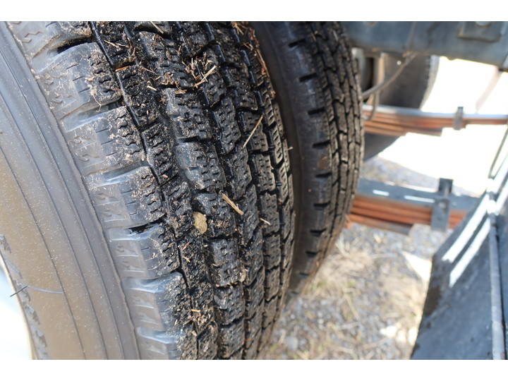 いすゞエルフコンテナ専用車小型（2t・3t）[写真17]