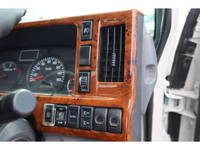 いすゞエルフコンテナ専用車小型（2t・3t）[写真25]