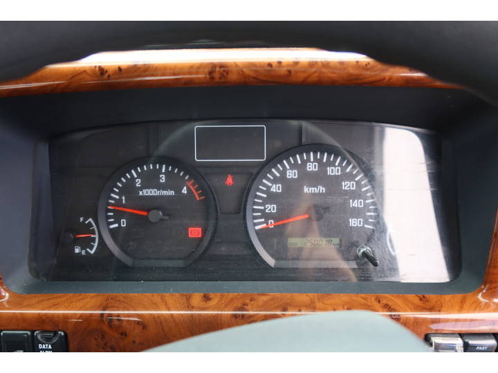 いすゞエルフコンテナ専用車小型（2t・3t）[写真26]