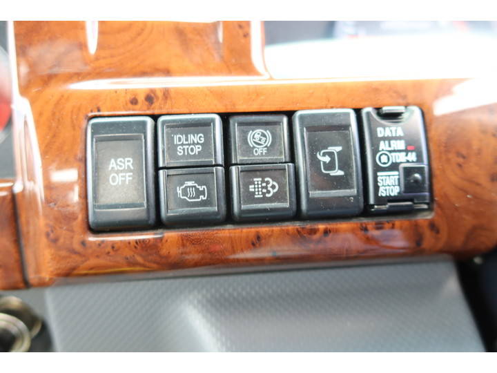 いすゞエルフコンテナ専用車小型（2t・3t）[写真27]