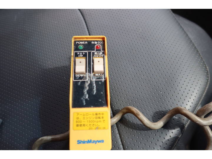 いすゞエルフコンテナ専用車小型（2t・3t）[写真32]