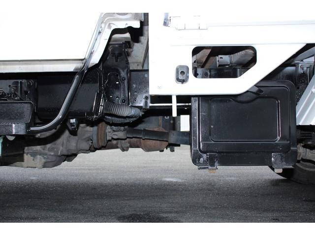 トヨタトヨエース平ボディ小型（2t・3t）[写真16]