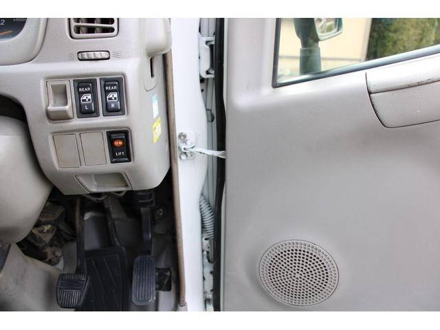 トヨタトヨエース平ボディ小型（2t・3t）[写真31]