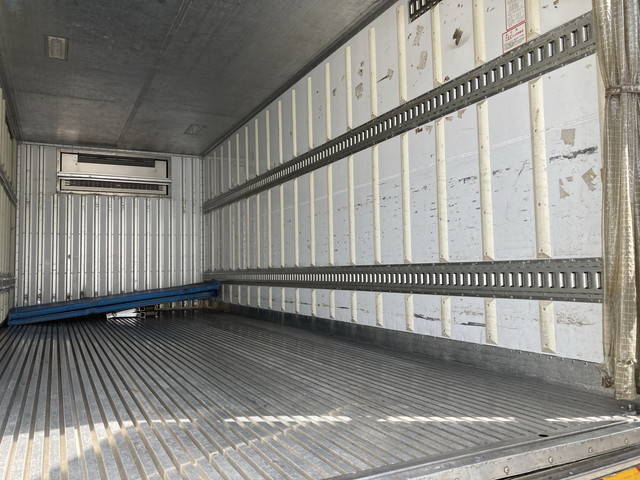 日野レンジャー冷凍車（冷蔵車）中型（4t）[写真14]