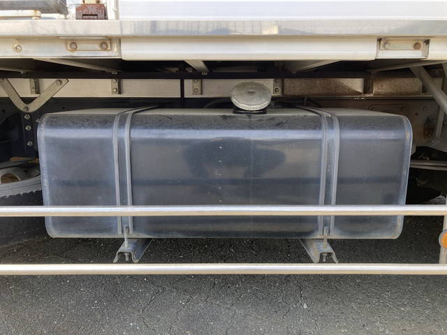 日野レンジャー冷凍車（冷蔵車）中型（4t）[写真24]