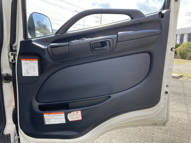 日野レンジャー冷凍車（冷蔵車）中型（4t）[写真31]