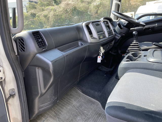 日野レンジャー冷凍車（冷蔵車）中型（4t）[写真32]