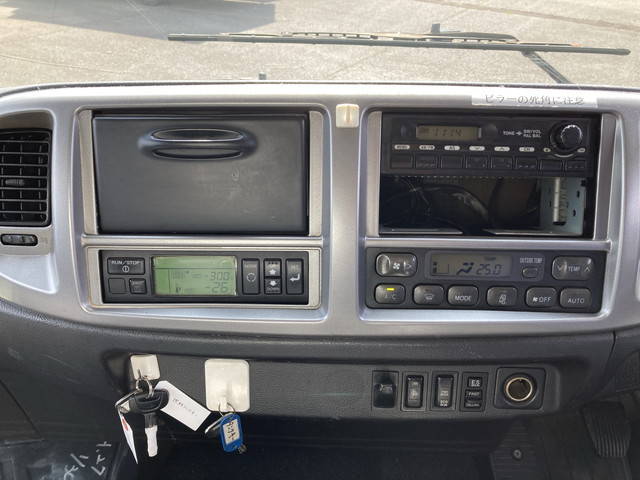 日野レンジャー冷凍車（冷蔵車）中型（4t）[写真36]