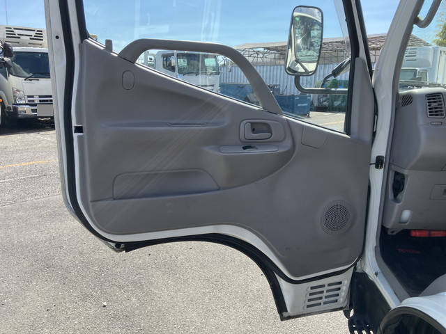 トヨタトヨエースクレーン4段小型（2t・3t）[写真24]