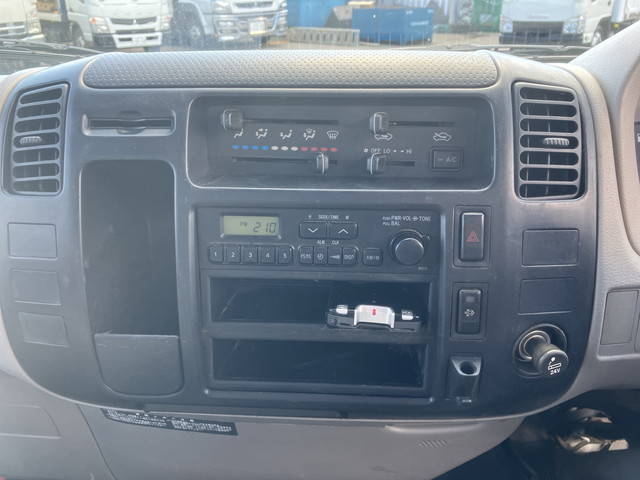 トヨタトヨエースクレーン4段小型（2t・3t）[写真33]