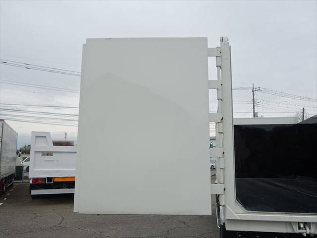 日野レンジャー深ダンプ（土砂禁ダンプ）中型（4t）[写真16]