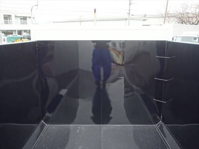 日野レンジャー深ダンプ（土砂禁ダンプ）中型（4t）[写真18]