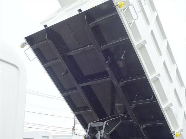 日野レンジャー深ダンプ（土砂禁ダンプ）中型（4t）[写真09]