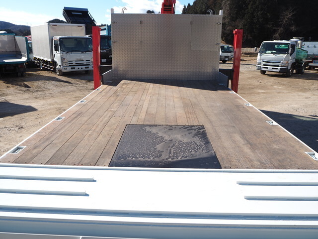 日野レンジャーセルフクレーン4段増トン（6t・8t）[写真16]