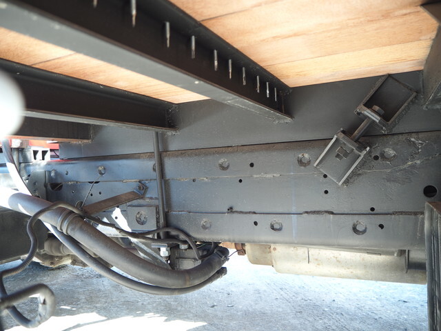 日野レンジャーセルフクレーン4段増トン（6t・8t）[写真26]