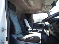 日野レンジャーセルフクレーン4段増トン（6t・8t）[写真32]