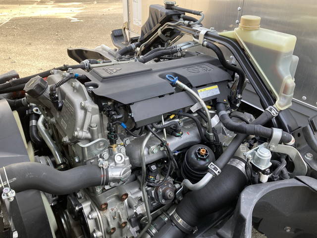 三菱ふそうキャンターアルミバン小型（2t・3t）[写真21]