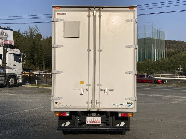 三菱ふそうキャンターアルミバン小型（2t・3t）[写真09]