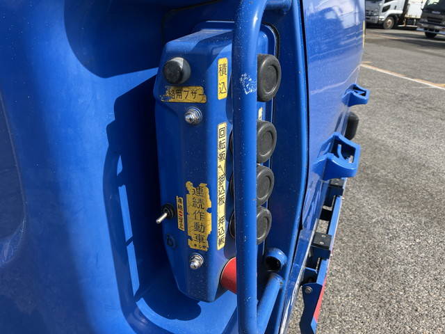 日野レンジャーパッカー車（塵芥車）増トン（6t・8t）[写真16]