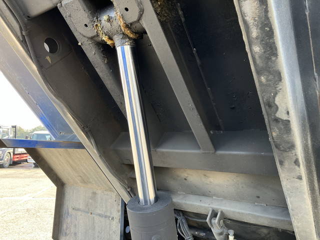 日野レンジャーパッカー車（塵芥車）増トン（6t・8t）[写真21]