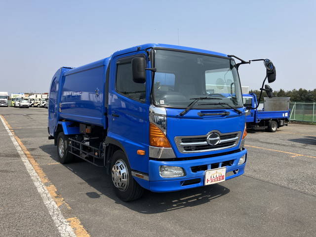 日野レンジャーパッカー車（塵芥車）増トン（6t・8t）[写真03]