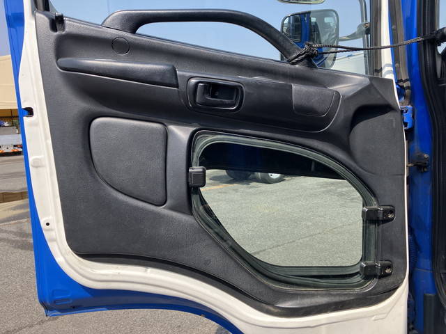 日野レンジャーパッカー車（塵芥車）増トン（6t・8t）[写真32]