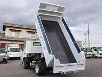 三菱ふそうキャンターダンプ小型（2t・3t）[写真09]