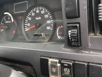 いすゞエルフダンプ小型（2t・3t）[写真18]