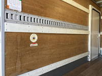 日野デュトロパネルバン小型（2t・3t）[写真13]