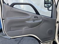 日野デュトロパネルバン小型（2t・3t）[写真27]