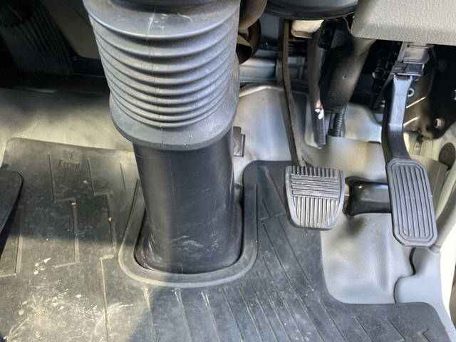 日野デュトロパネルバン小型（2t・3t）[写真36]