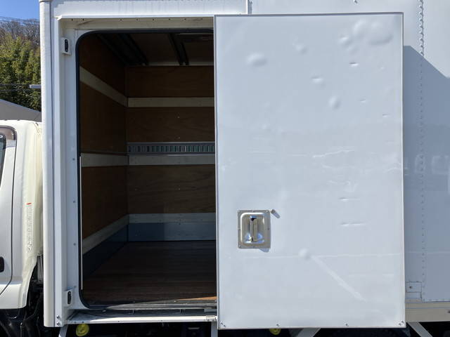 日野デュトロパネルバン小型（2t・3t）[写真07]