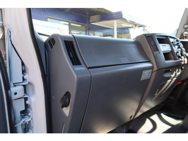 いすゞエルフパッカー車（塵芥車）小型（2t・3t）[写真38]