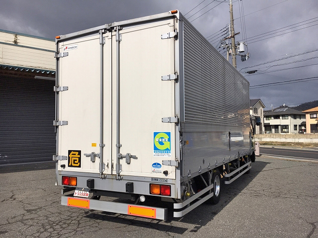 三菱ふそうファイターアルミウイング中型（4t）[写真02]