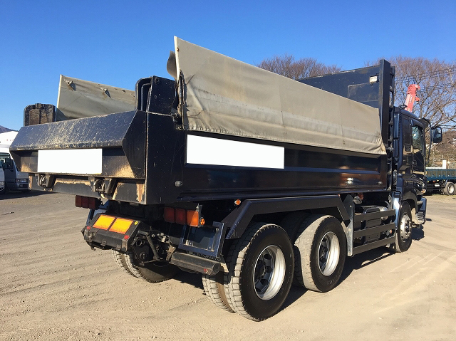いすゞギガダンプ大型（10t）[写真02]