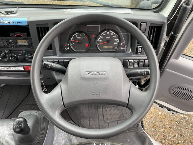 いすゞエルフ高所作業車小型（2t・3t）[写真34]