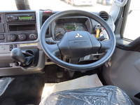 三菱ふそうキャンターセルフクレーン4段小型（2t・3t）[写真18]