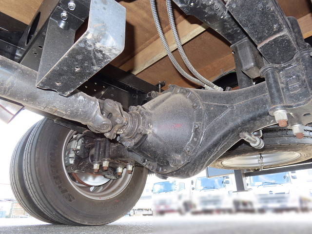 三菱ふそうキャンターセルフクレーン4段小型（2t・3t）[写真09]