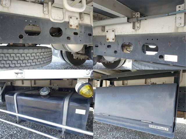 いすゞフォワードアルミウイング中型（4t）[写真12]