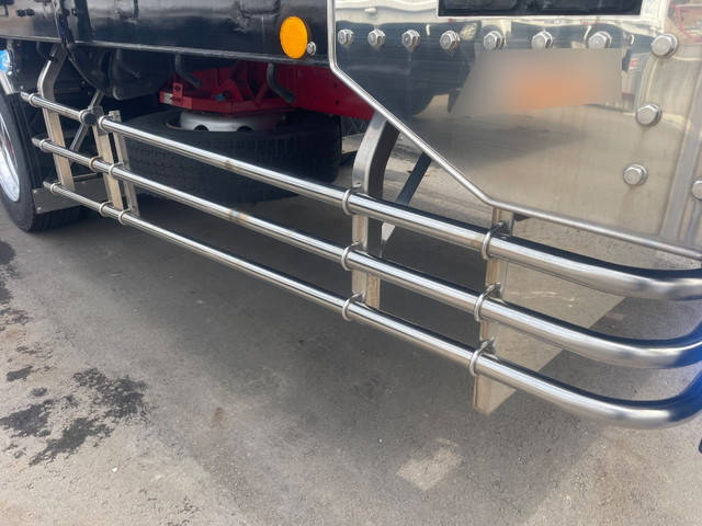 UDトラックスクオンアルミブロック大型（10t）[写真12]