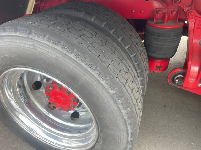 UDトラックスクオンアルミブロック大型（10t）[写真16]